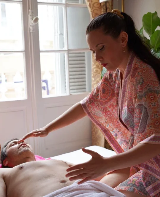 practică de masaj tantric